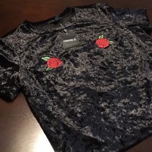 New Forever 21 top velvet size M crop